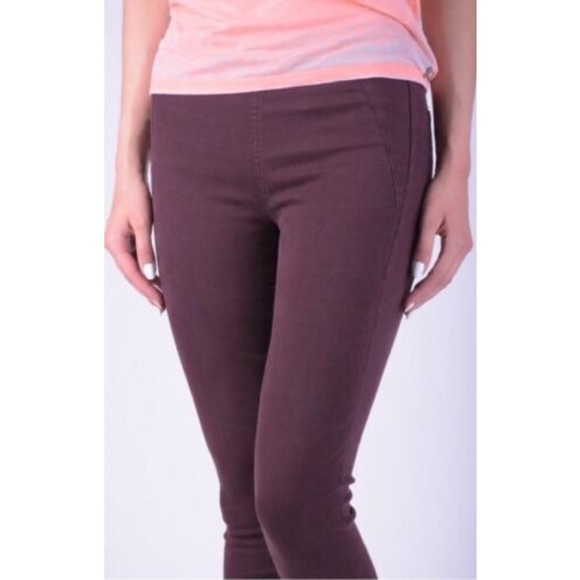 3 / 40$ GAP 1969 Resolution Pull On Legging Skinny Jeans Burgundy Size 31 - Picture 2 of 8